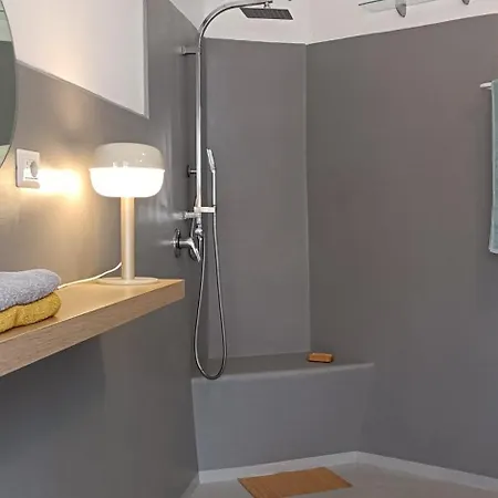 Apartment-